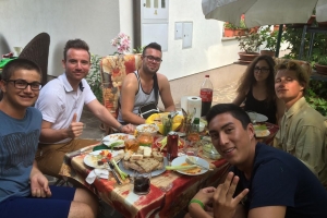 Turek, Makedonec, Danec in Mehičan na Vrhniki
