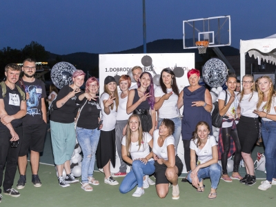 Frizerski maraton Vrhnika